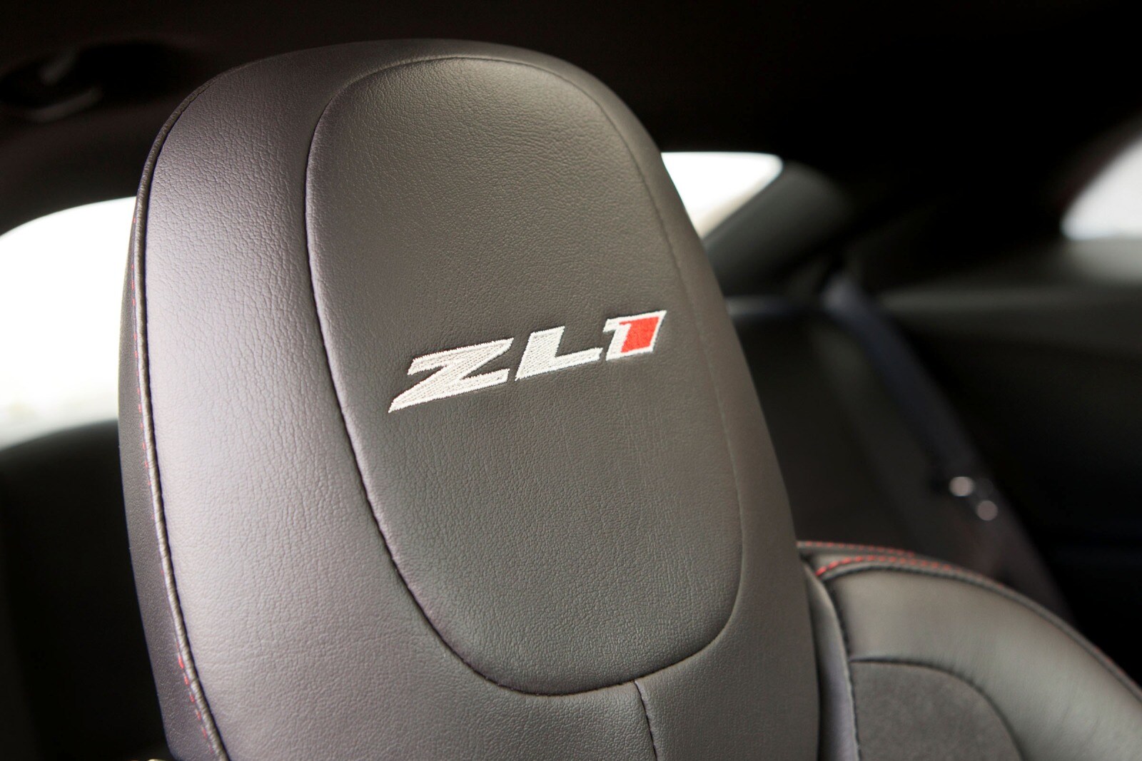 2013 Chevrolet Camaro interior DETAIL