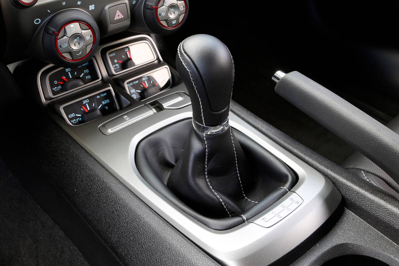 2015 Chevrolet Camaro interior SHF