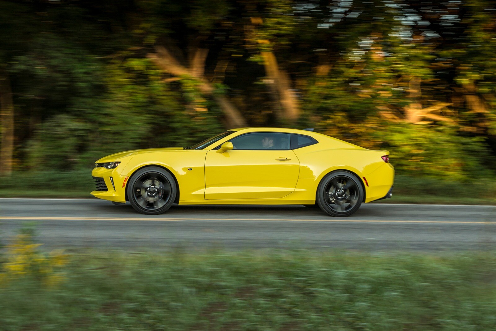 2018 Chevrolet Camaro exterior S
