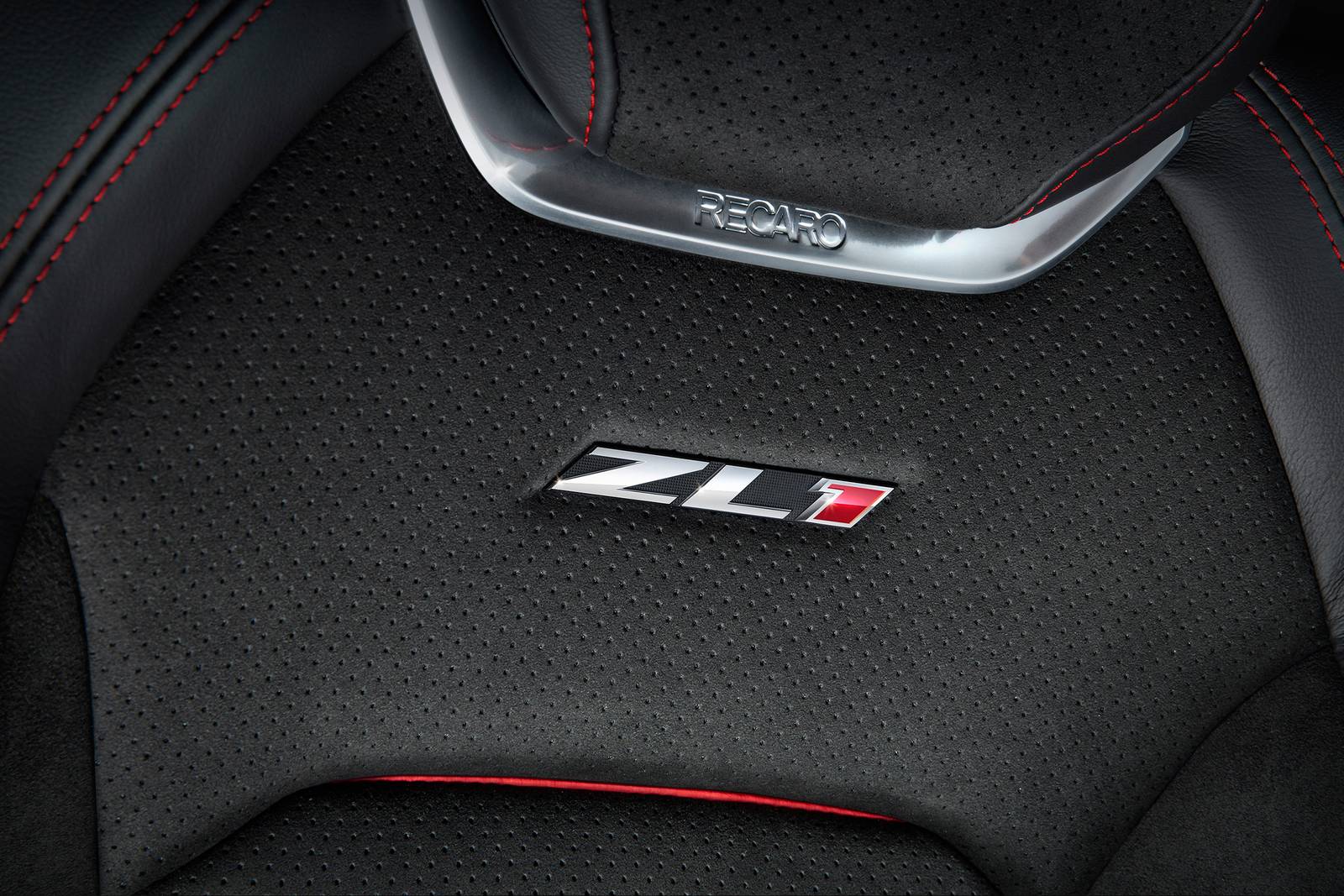 2022 Chevrolet Camaro interior DETAIL
