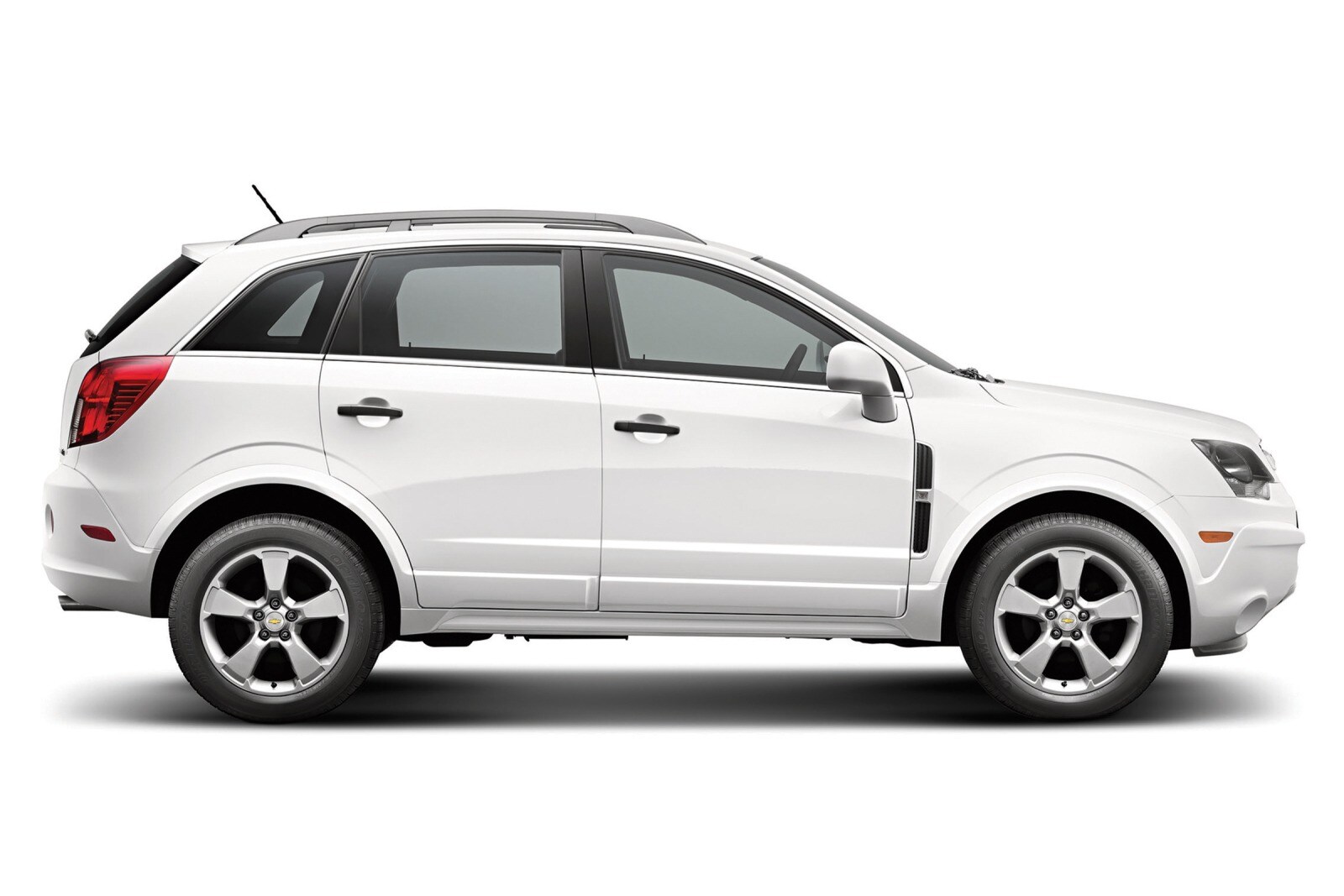 2015 Chevrolet Captiva Sport exterior F