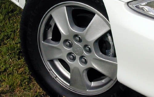 2000 Chevrolet Cavalier — OEM photo 2