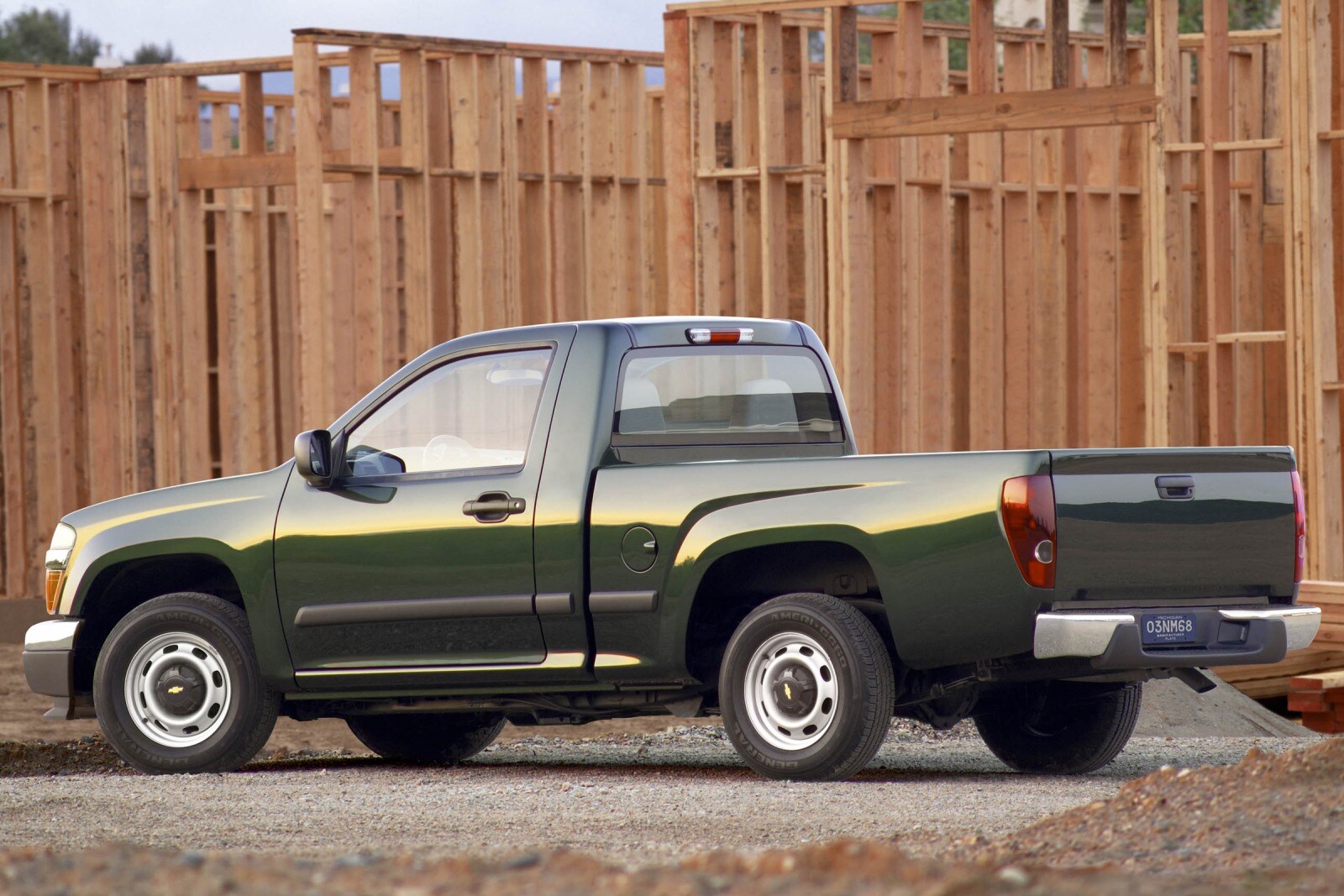 2007 Chevrolet Colorado — OEM photo 3