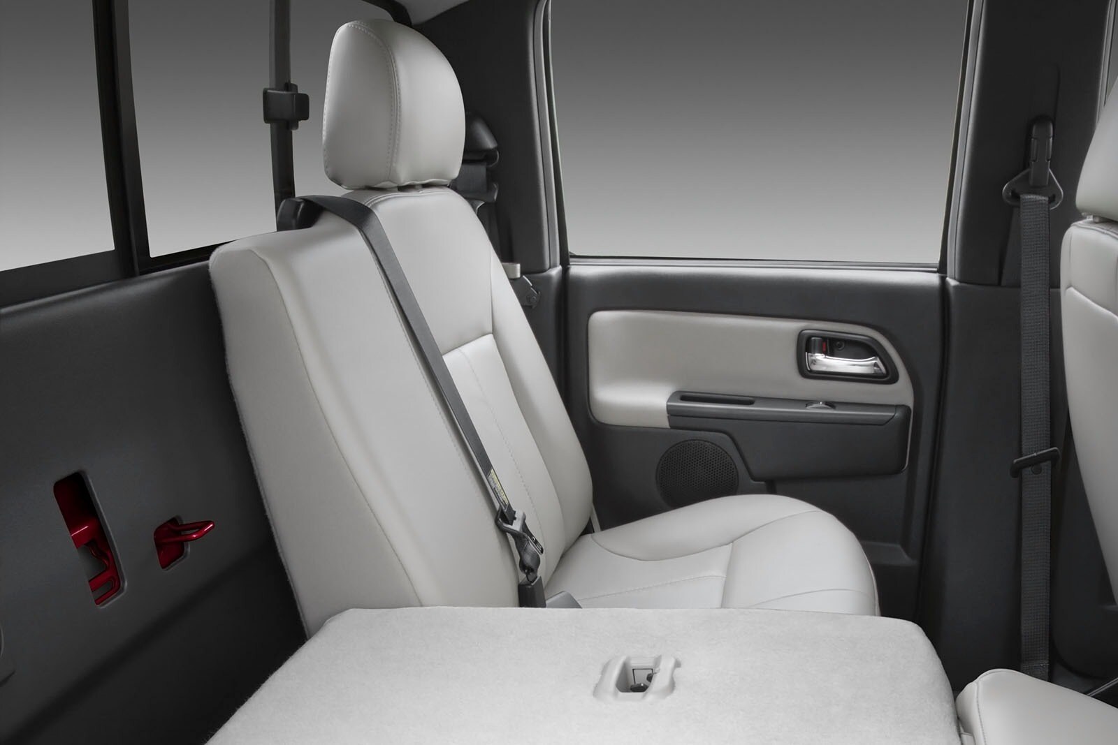 2012 Chevrolet Colorado interior RI