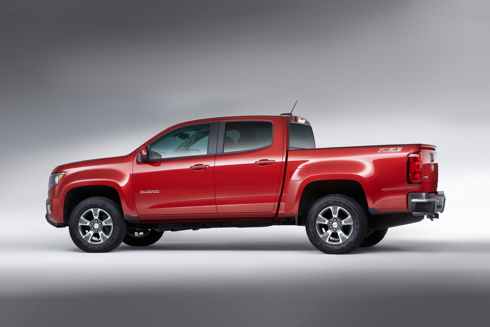 2017 Chevrolet Colorado Z71 Crew Cab Pickup Exterior Shown