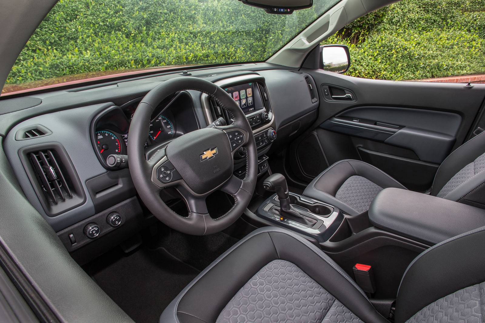 2018 Chevrolet Colorado interior I