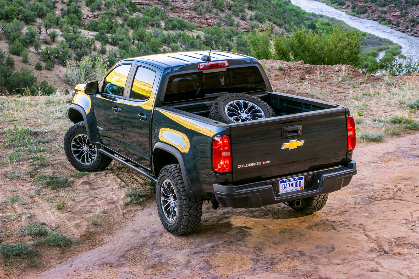 2018 Chevrolet Colorado exterior F