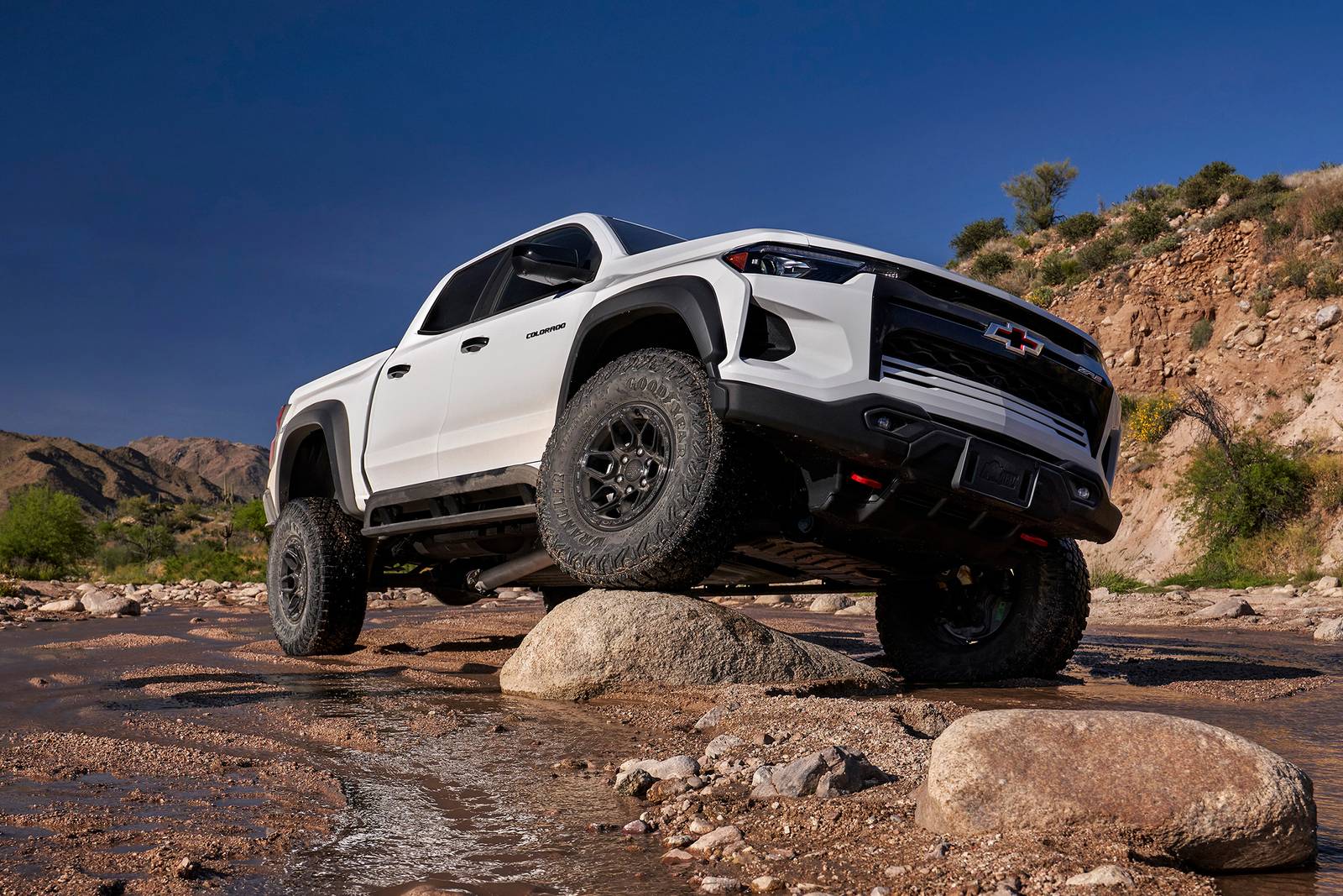 2025 Chevrolet Colorado exterior FQ