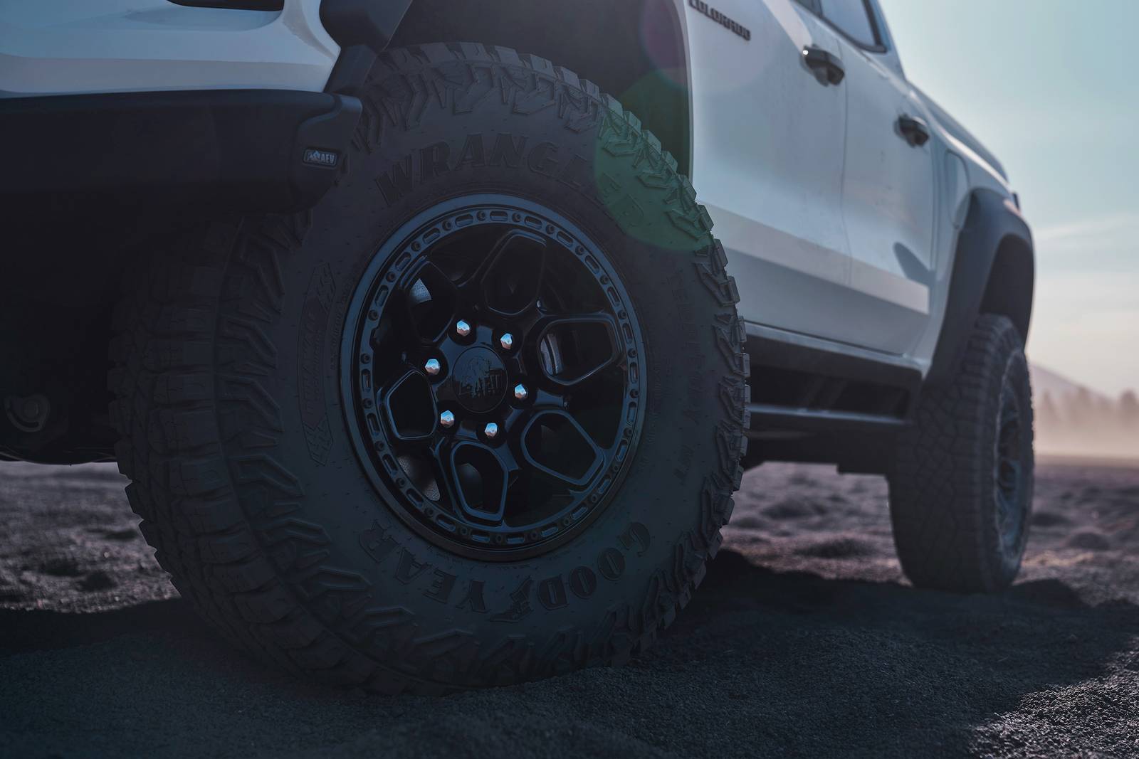 2025 Chevrolet Colorado exterior W