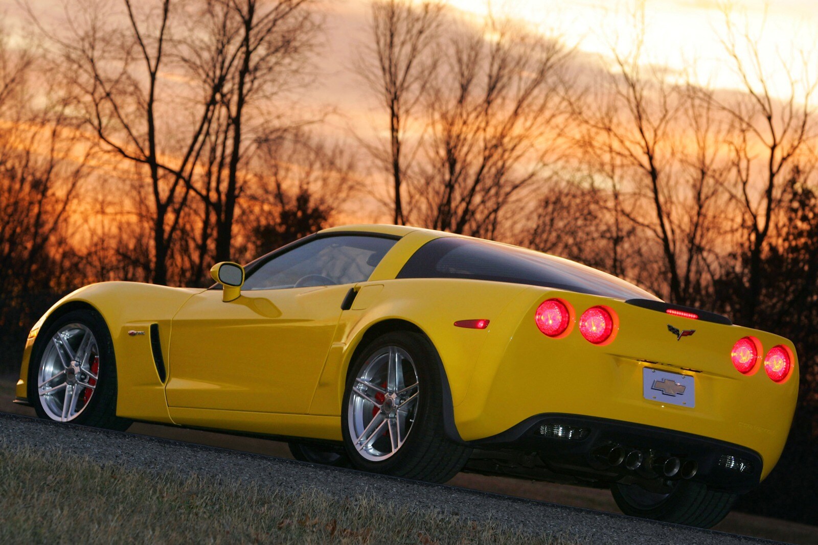 2007 Chevrolet Corvette Z06 Coupe Exterior