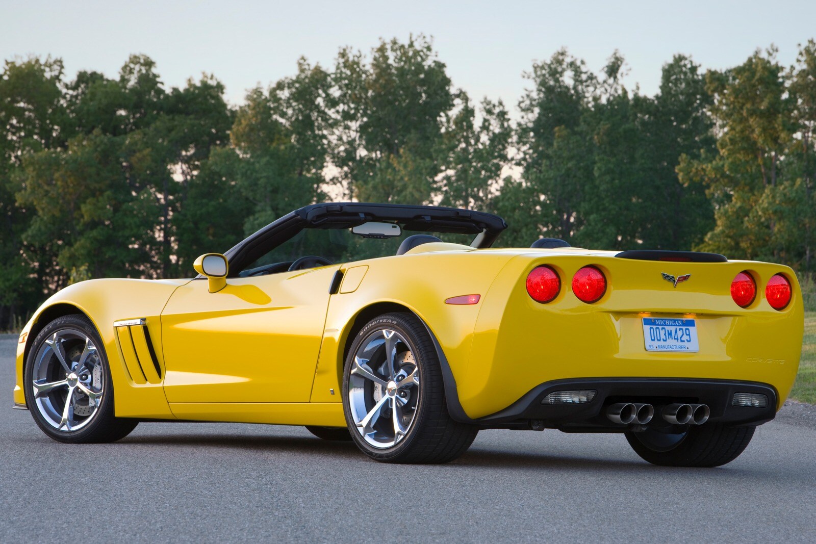 2010 Chevrolet Corvette exterior F