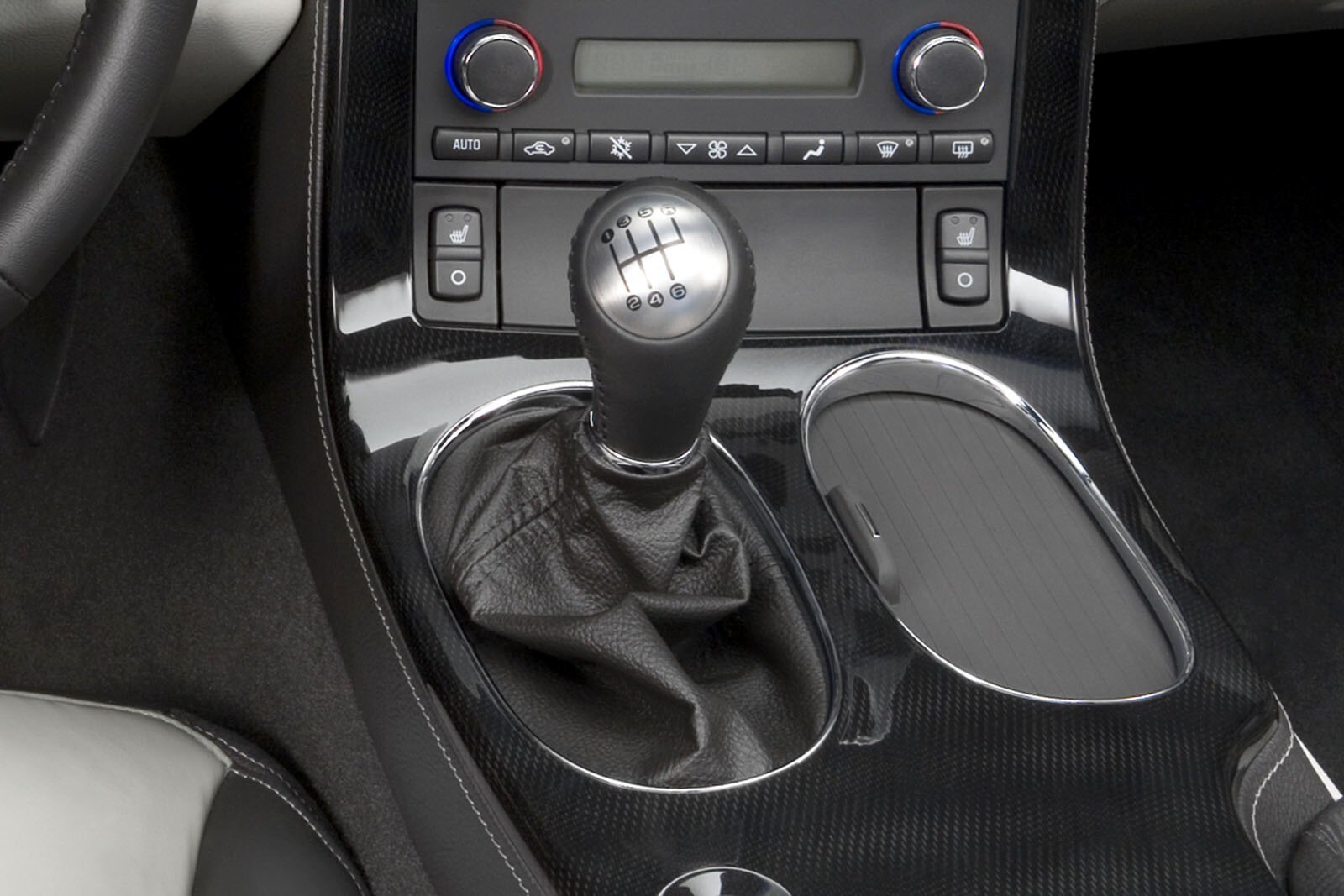 2013 Chevrolet Corvette interior SHF