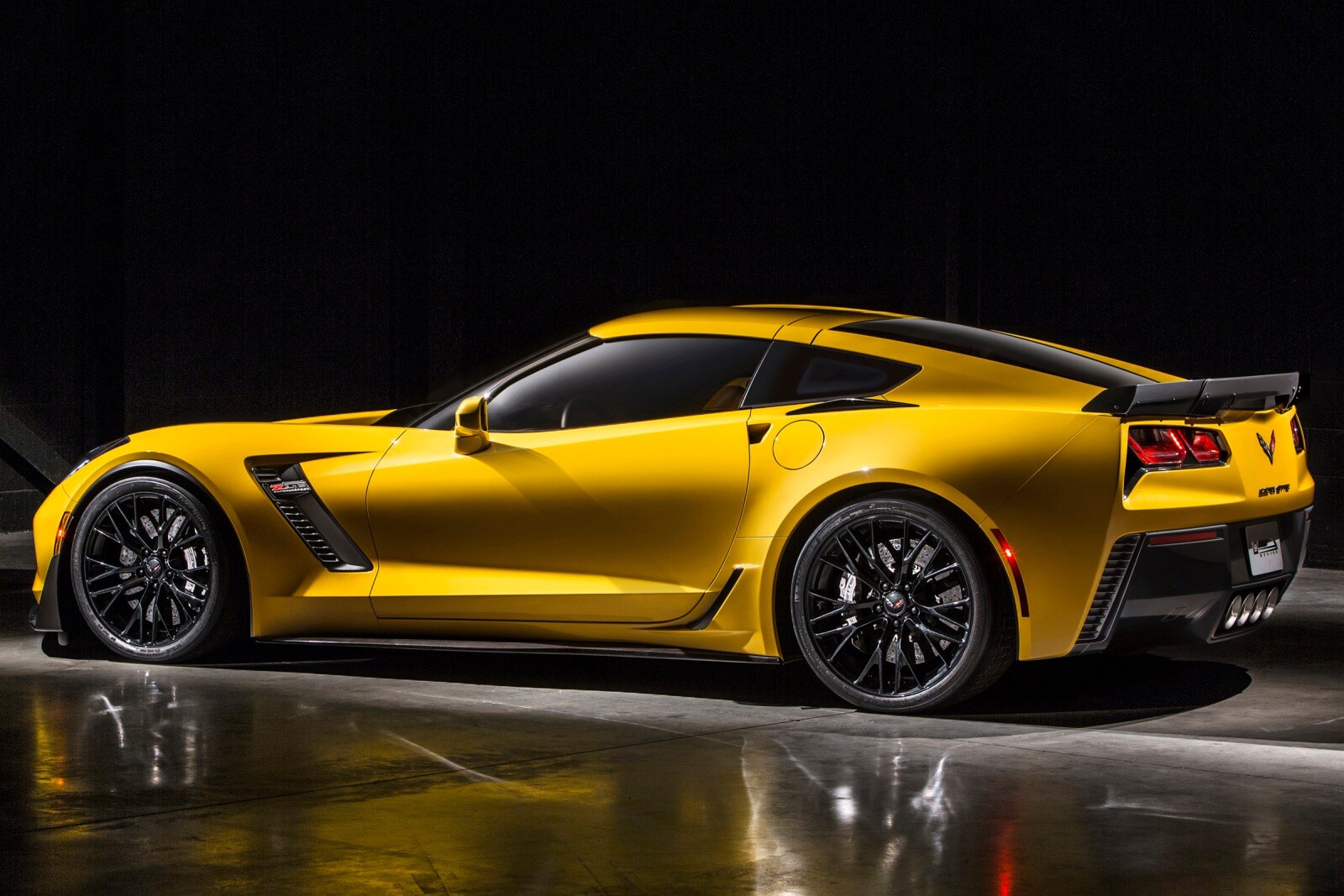 2015 Chevrolet Corvette Z06 Coupe Exterior