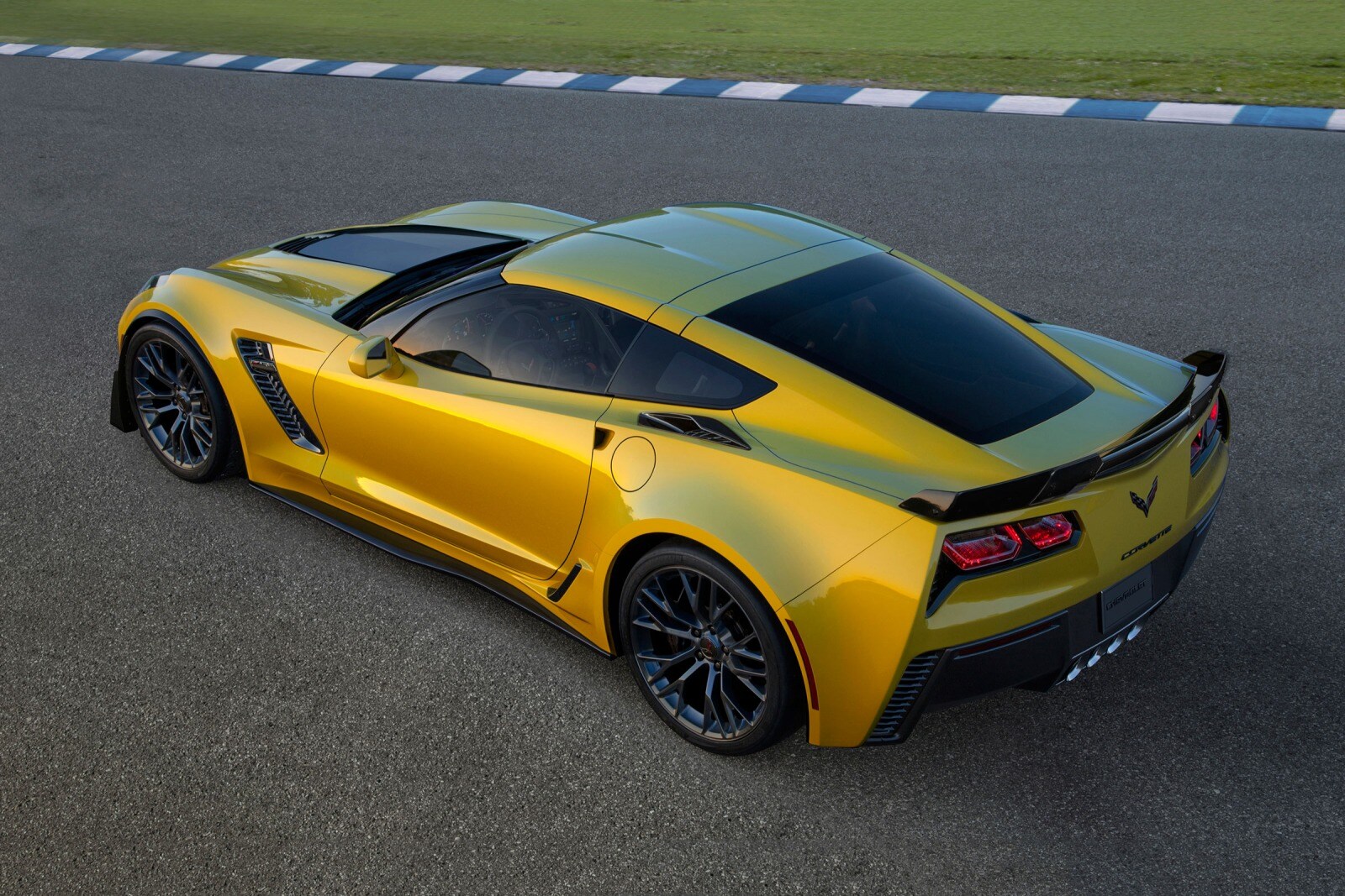2018 Chevrolet Corvette exterior F