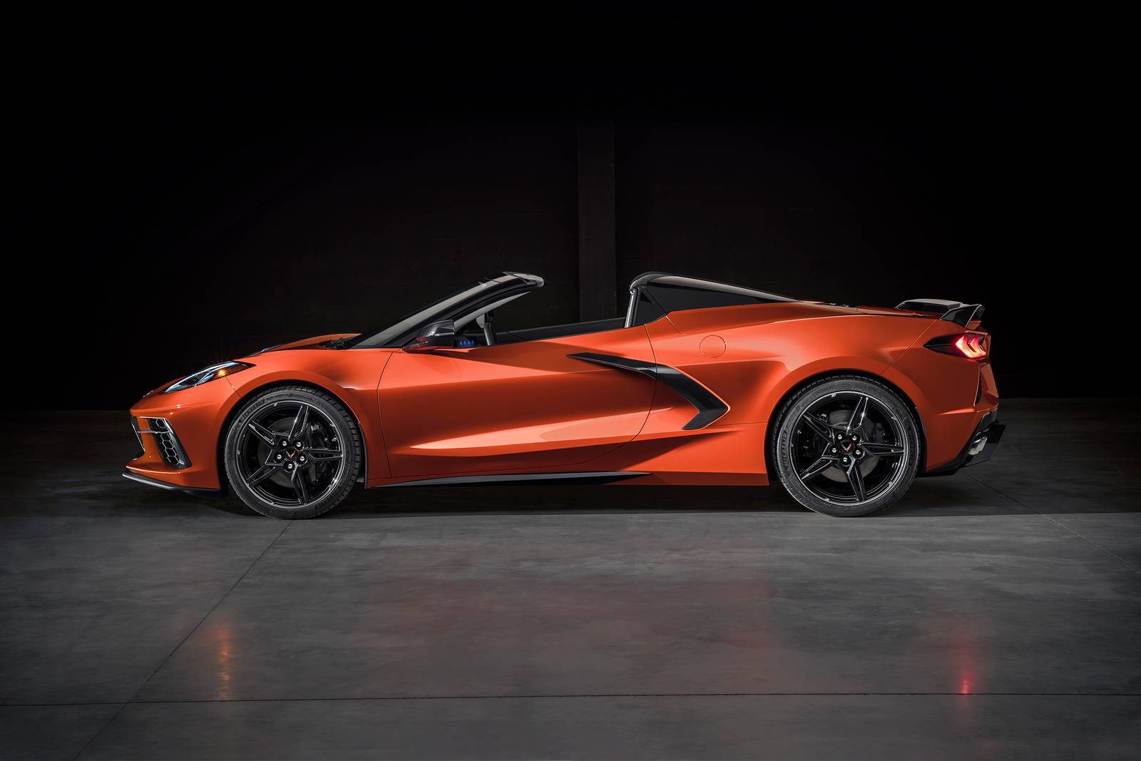 2024 Chevrolet Corvette — OEM photo 3