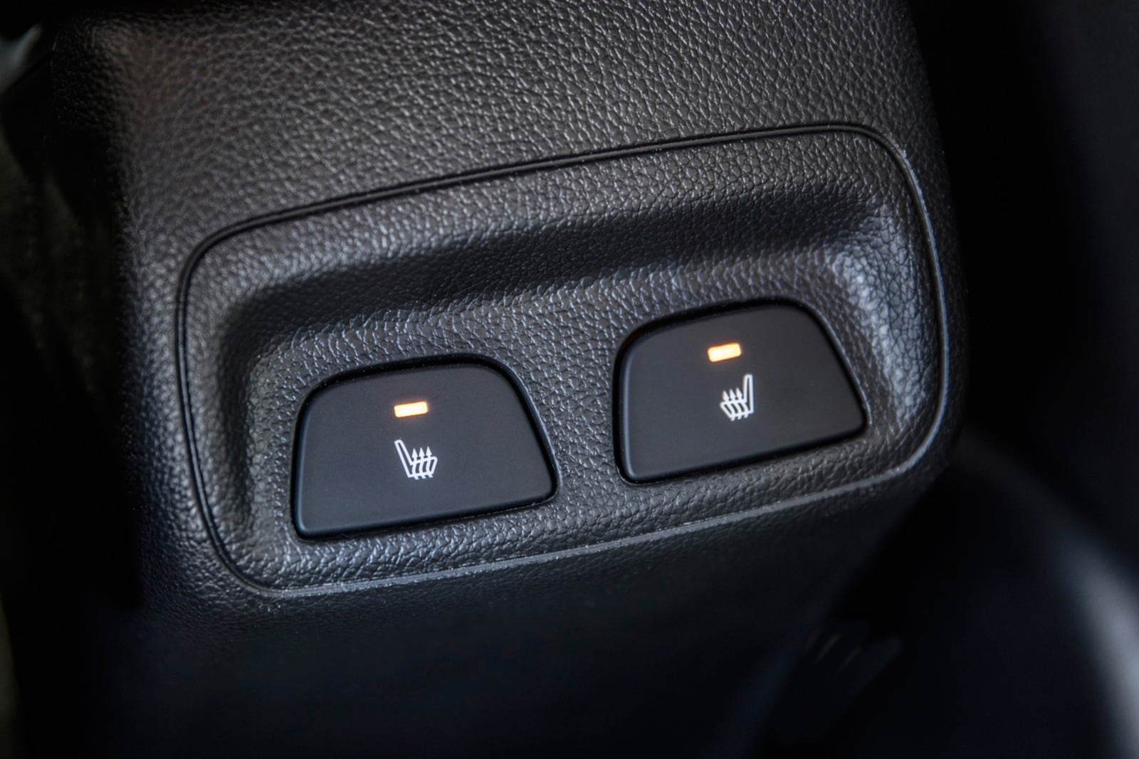 2016 Chevrolet Cruze Limited interior DETAIL