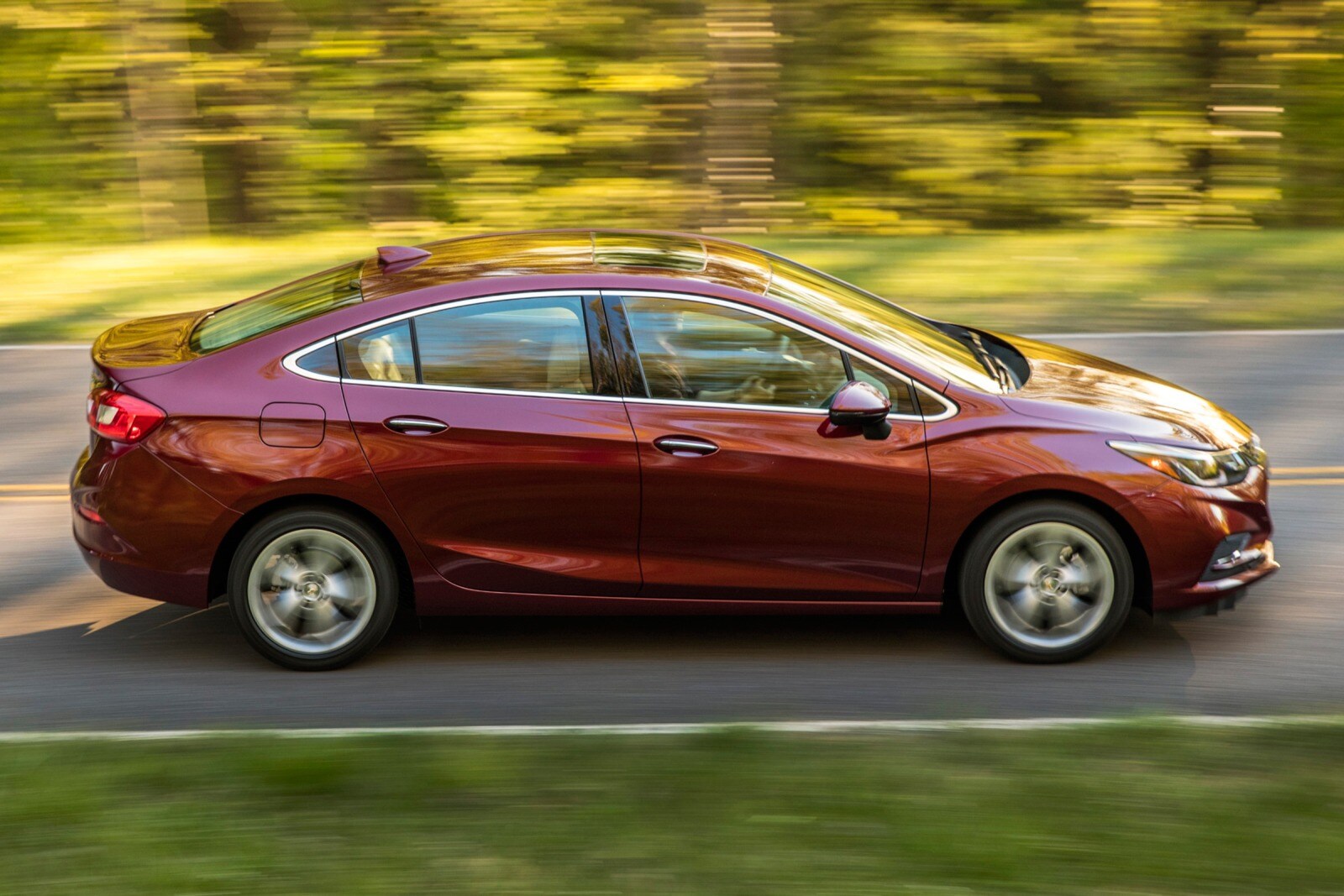 2017 Chevrolet Cruze exterior F