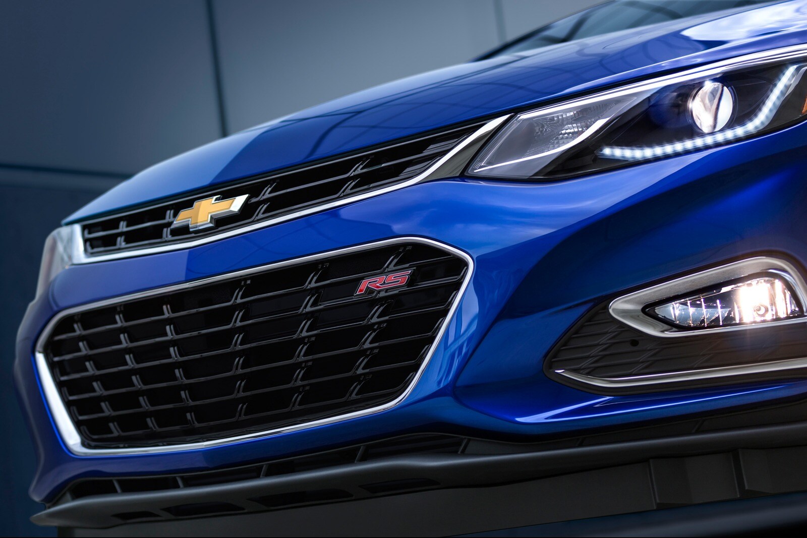 2017 Chevrolet Cruze — OEM photo 3