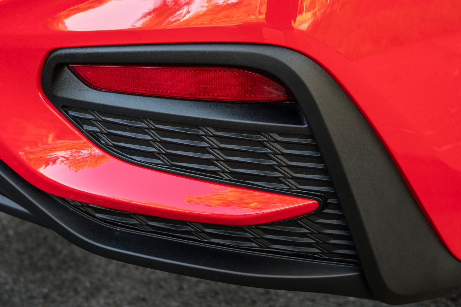 2018 Chevrolet Cruze front safety EDETAIL