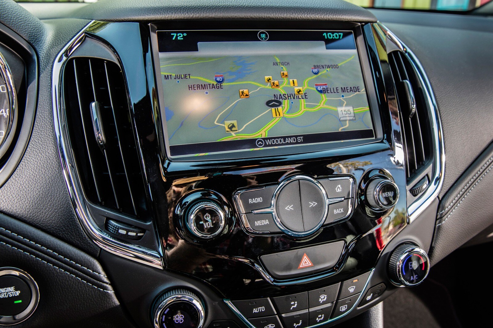 2018 Chevrolet Cruze interior NAVSYS