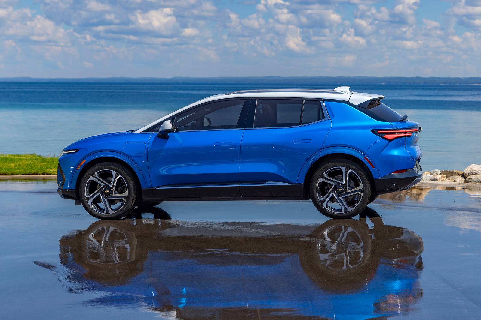 2024 Chevrolet Equinox exterior S