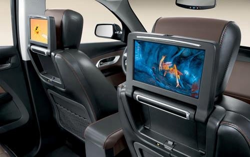 2011 Chevrolet Equinox front safety DETAIL