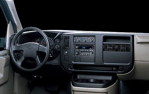 2008 Chevrolet Express interior D