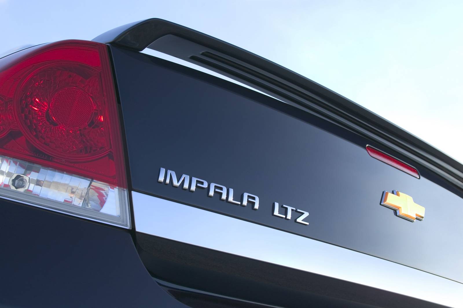 2006 Chevrolet Impala — OEM photo 4