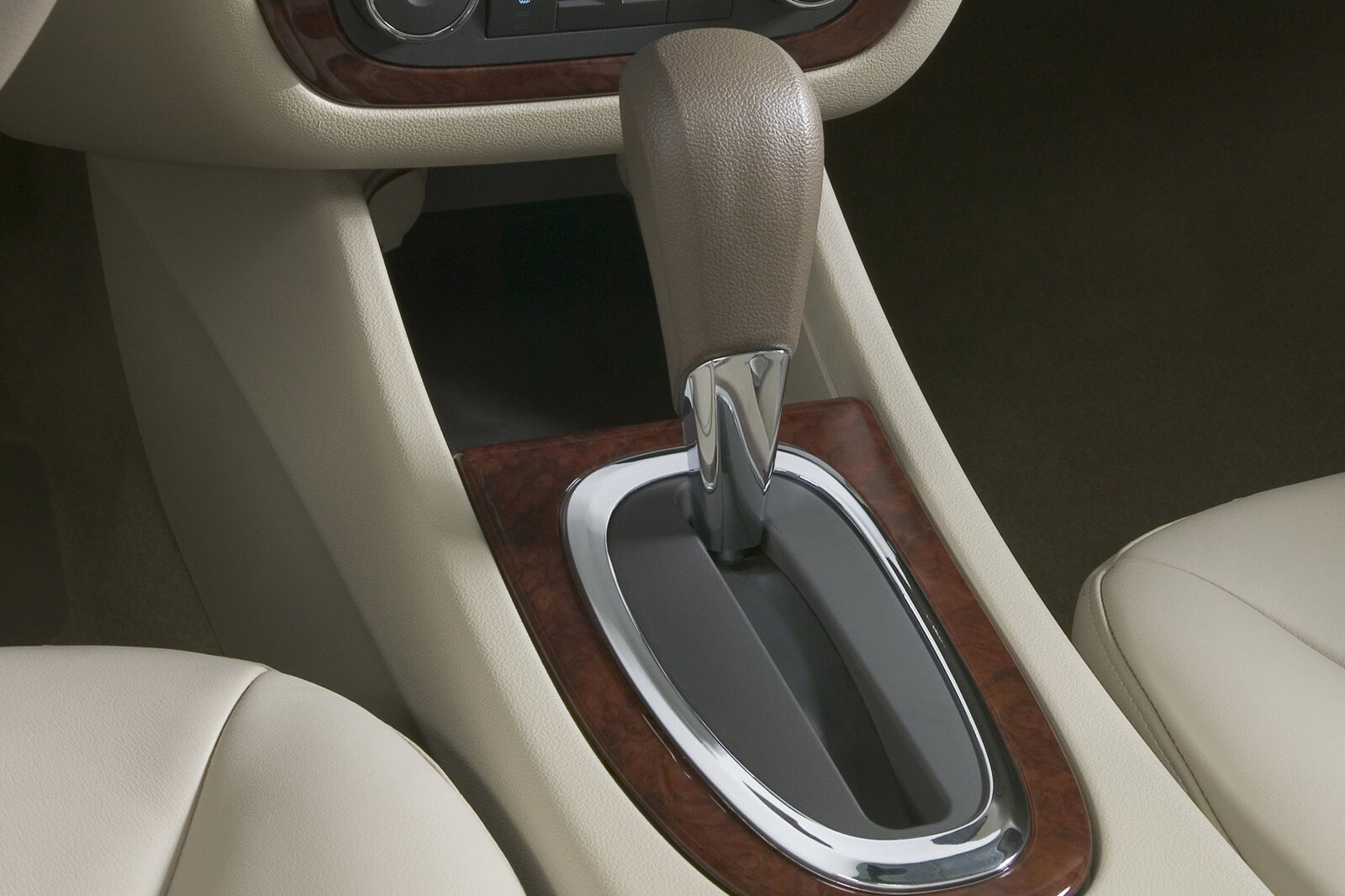 2007 Chevrolet Impala interior SHF