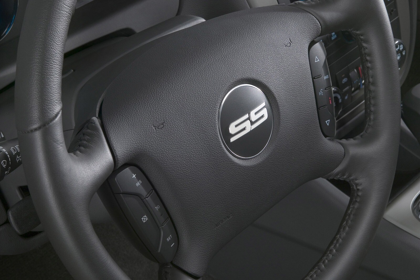 2009 Chevrolet Impala interior AUXCTRL