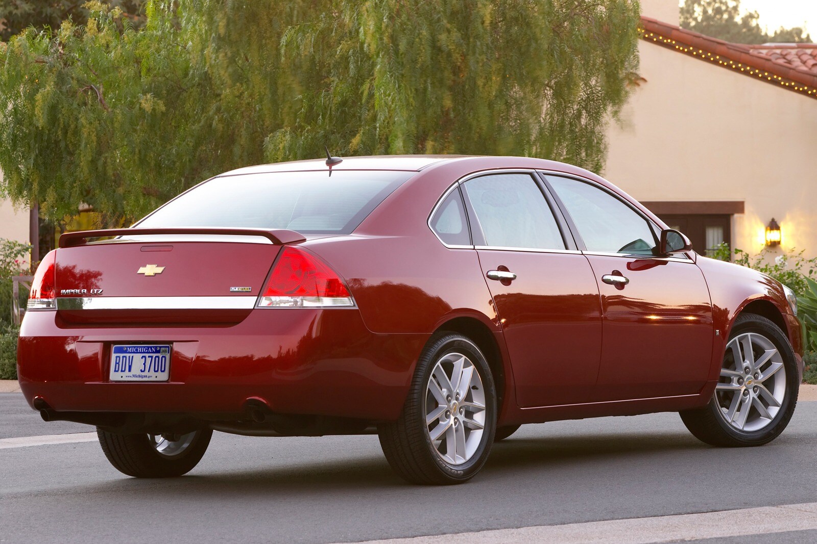 2010 Chevrolet Impala LTZ Sedan Exterior