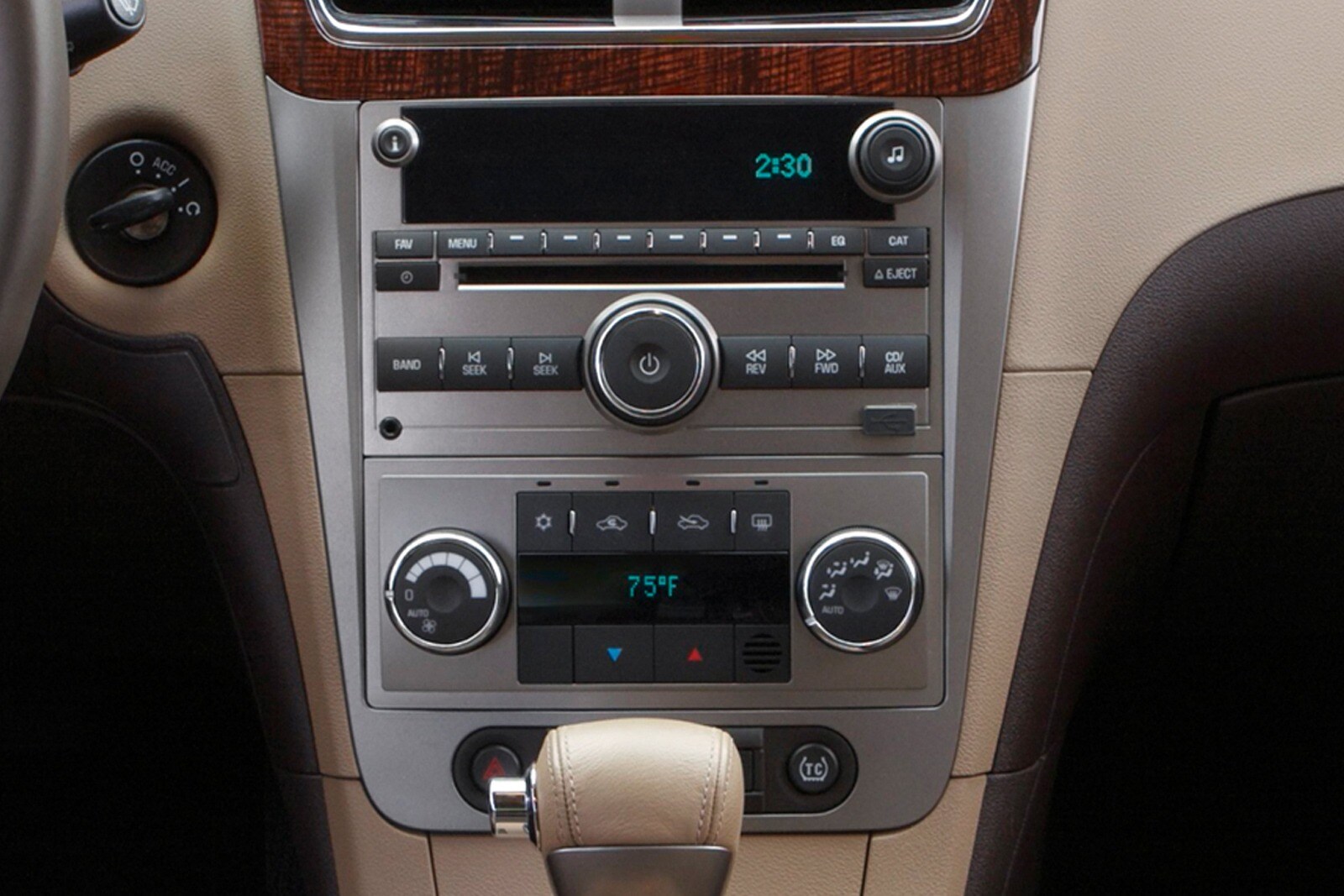 2010 Chevrolet Malibu interior CC