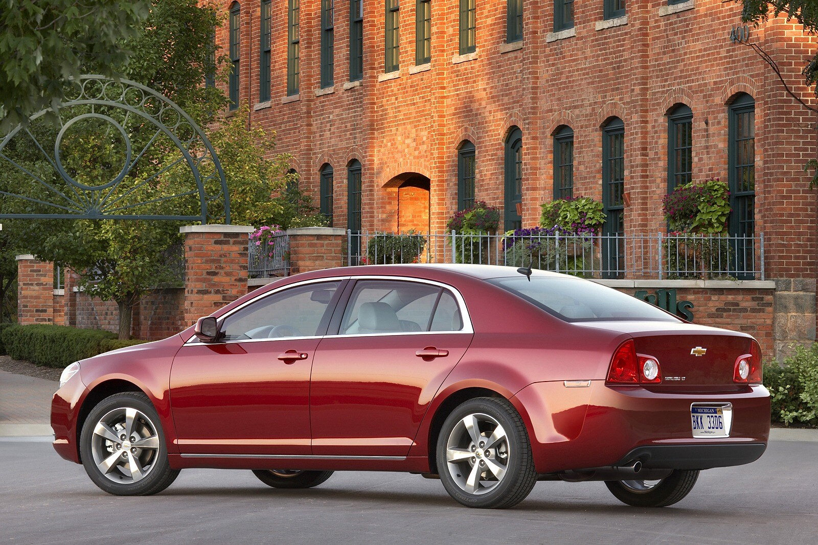 2011 Chevrolet Malibu exterior FQ