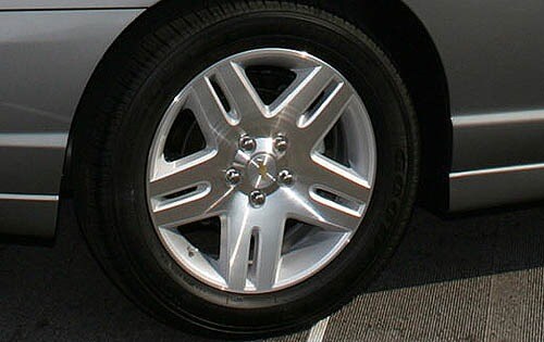 2006 Chevrolet Monte Carlo — OEM photo 4