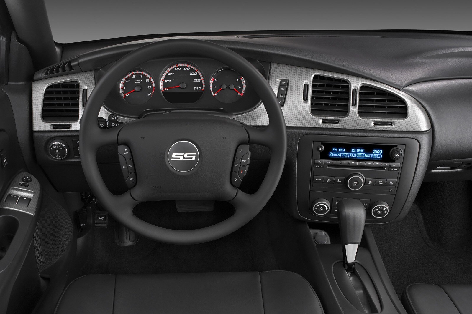 2007 Chevrolet Monte Carlo interior D