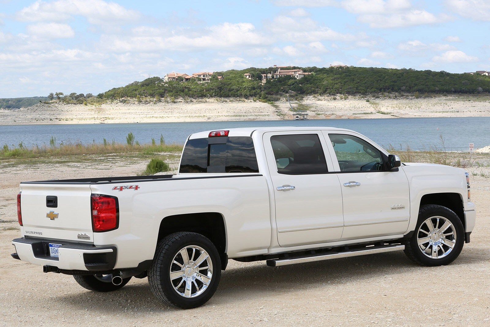 2015 Chevrolet Silverado 1500 High Country Crew Cab Pickup Exterior