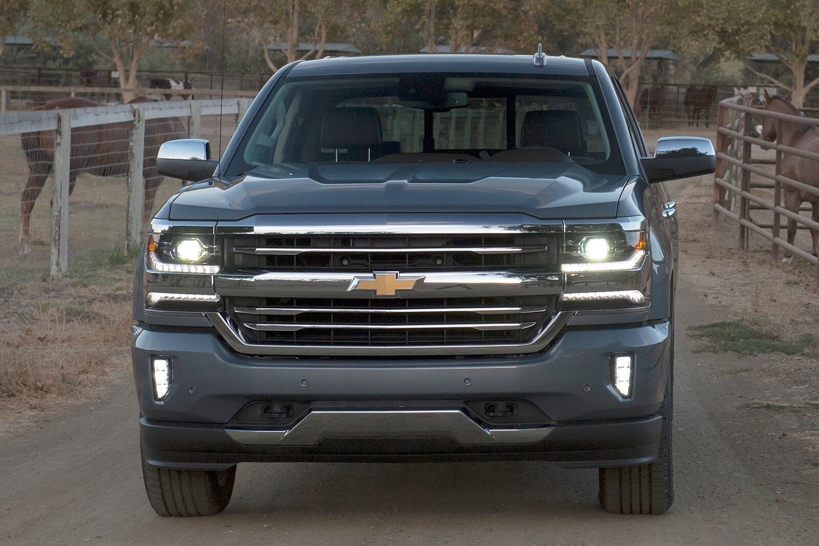 2016 Chevrolet Silverado 1500 exterior F