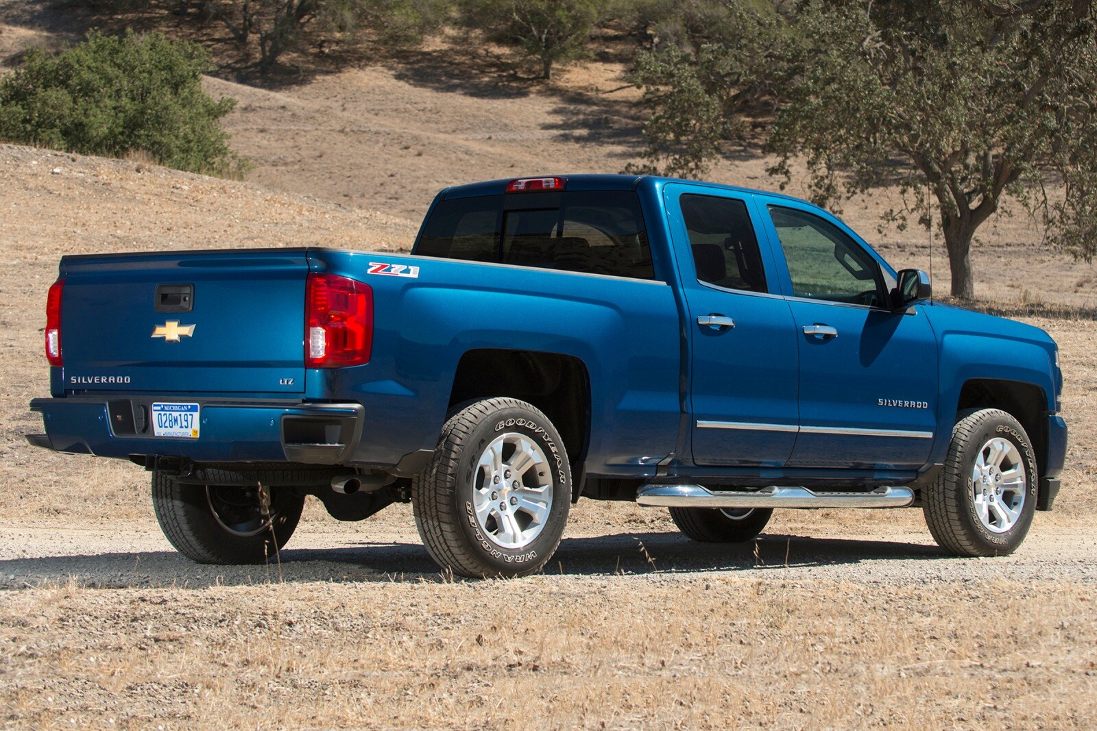 2016 Chevrolet Silverado 1500 Z71 LTZ Extended Cab Pickup Exterior Shown