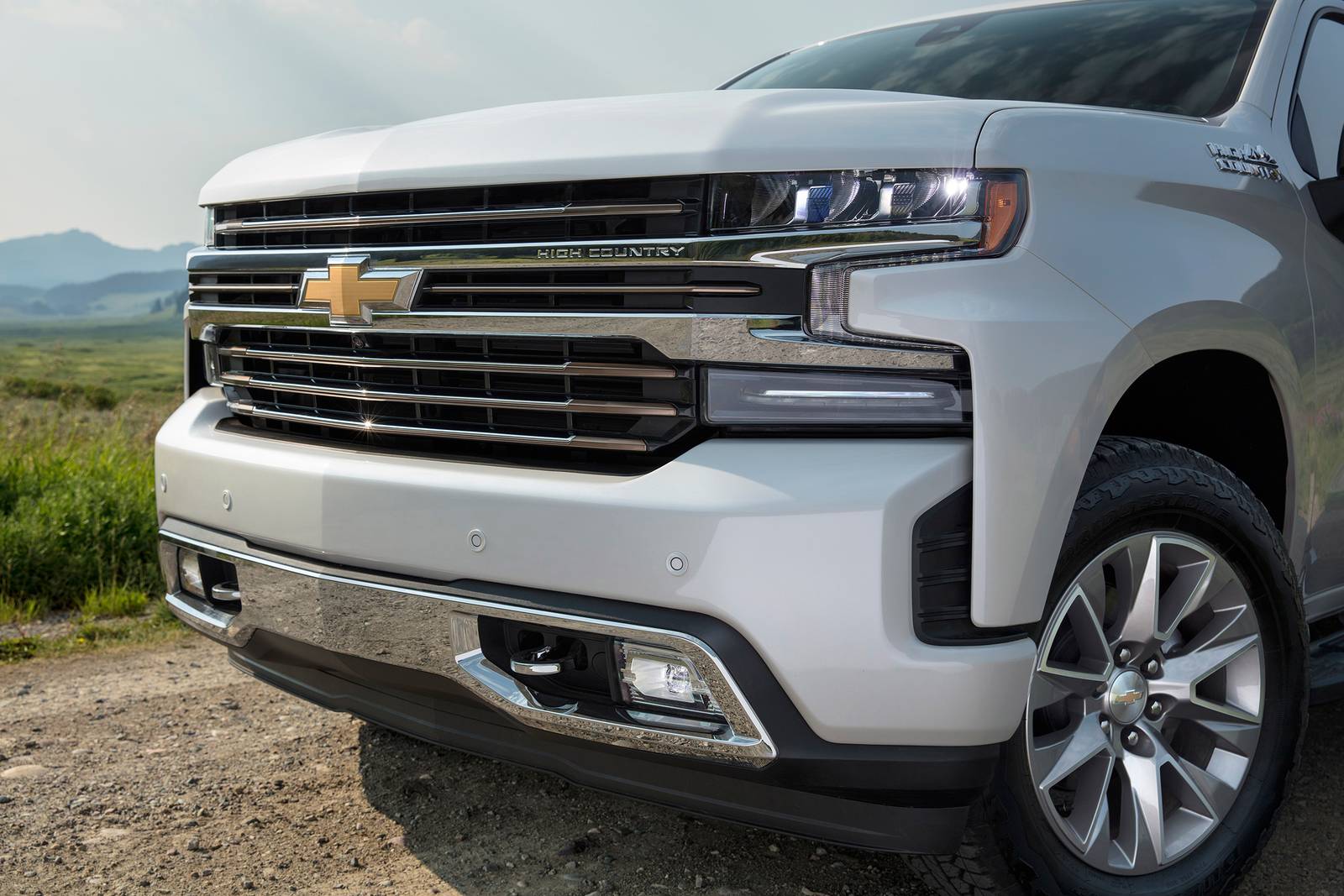 2019 Chevrolet Silverado exterior FBDG
