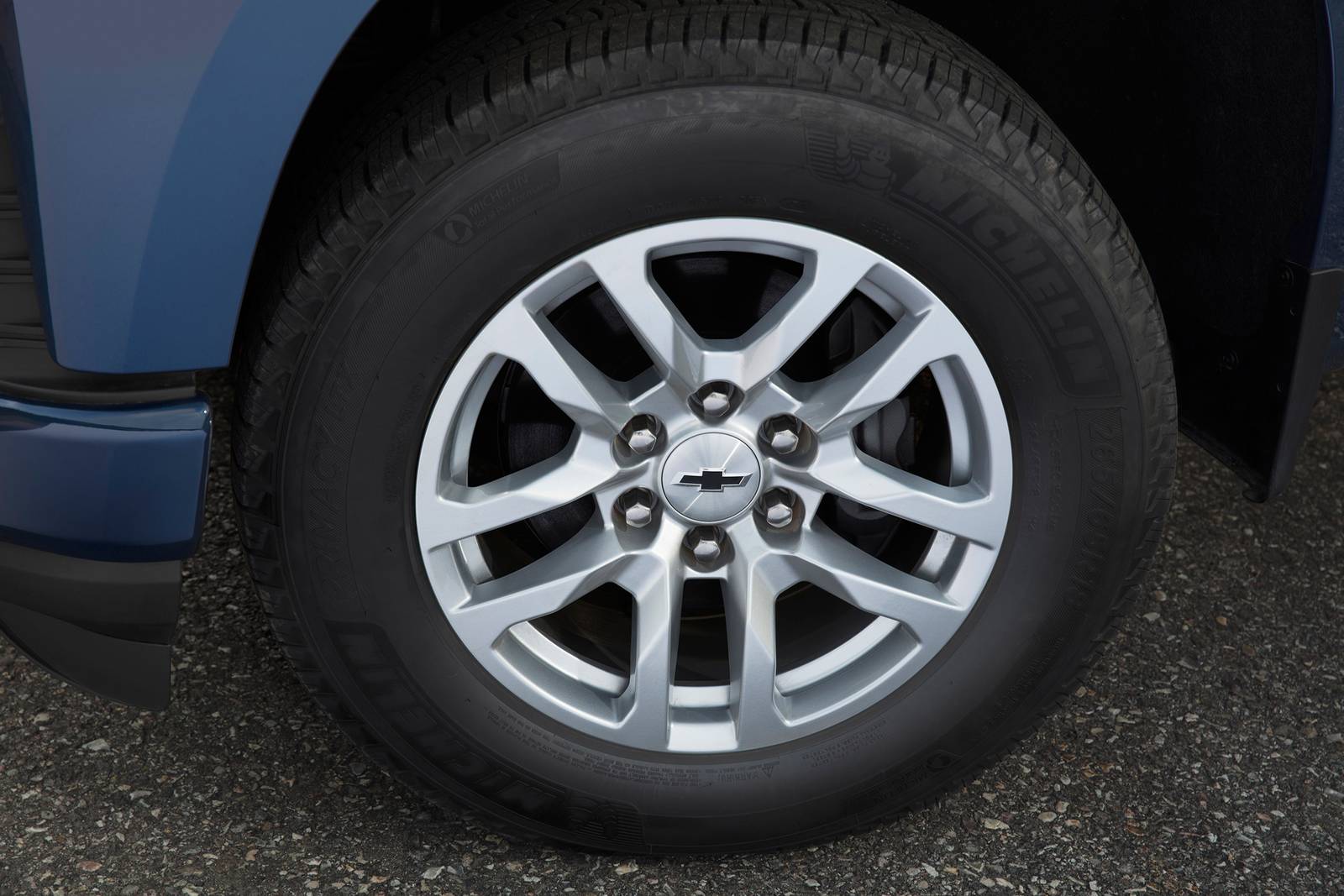 2019 Chevrolet Silverado exterior W