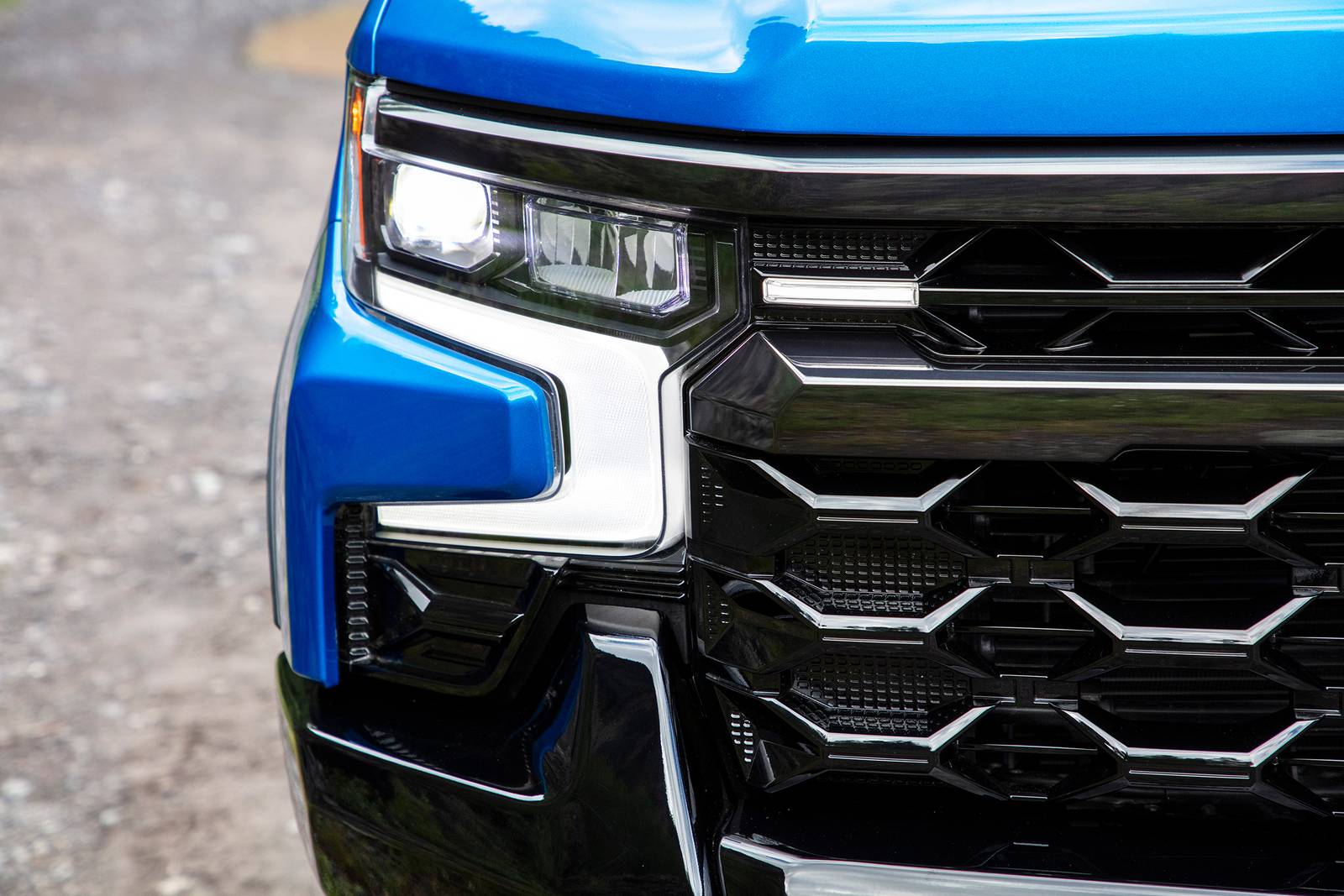 2022 Chevrolet Silverado exterior EDETAIL