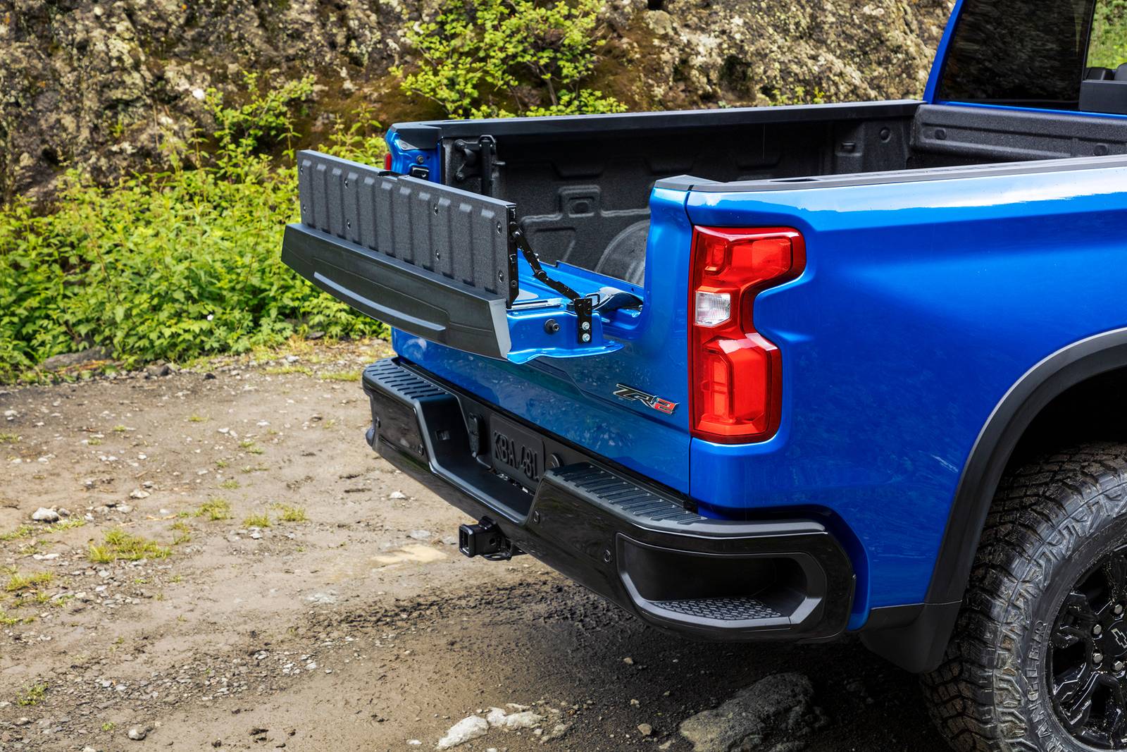 2025 Chevrolet Silverado exterior EDETAIL
