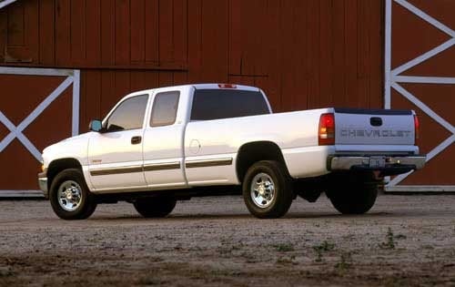 2002 Chevrolet Silverado 2500 Extended Cab Shown