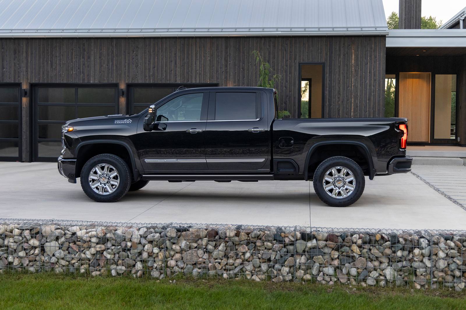 2025 Chevrolet Silverado performance