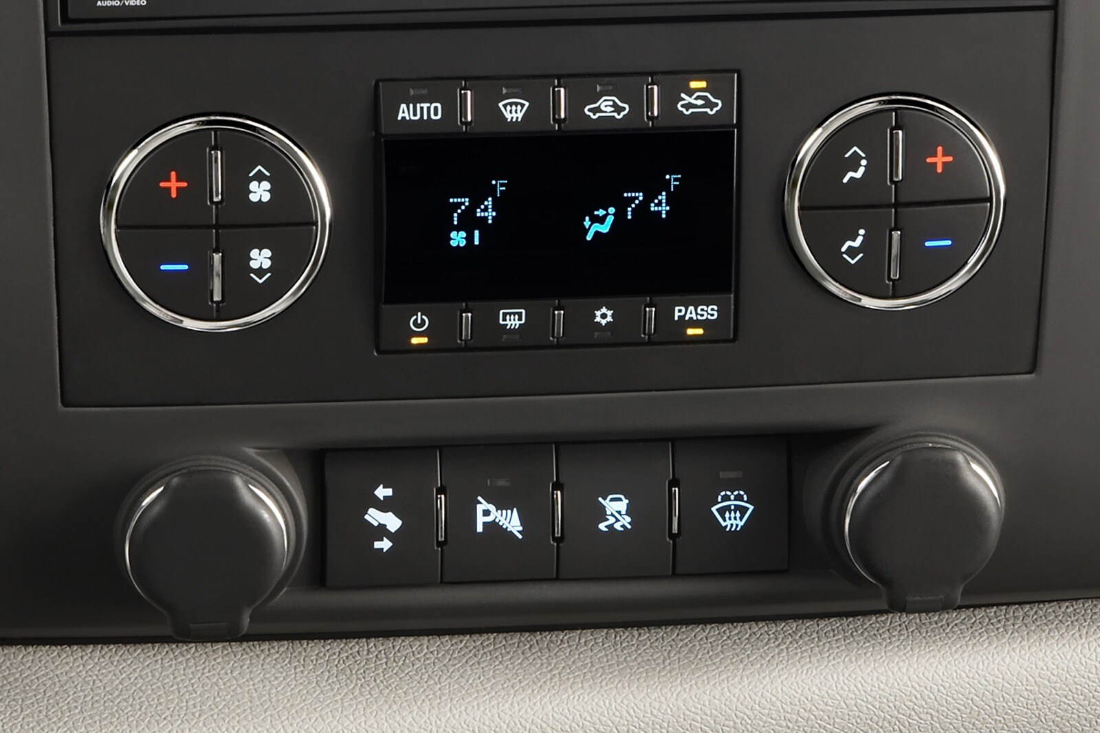 2007 Chevrolet Silverado 3500HD interior CC