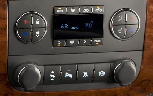2011 Chevrolet Silverado 3500HD interior CC