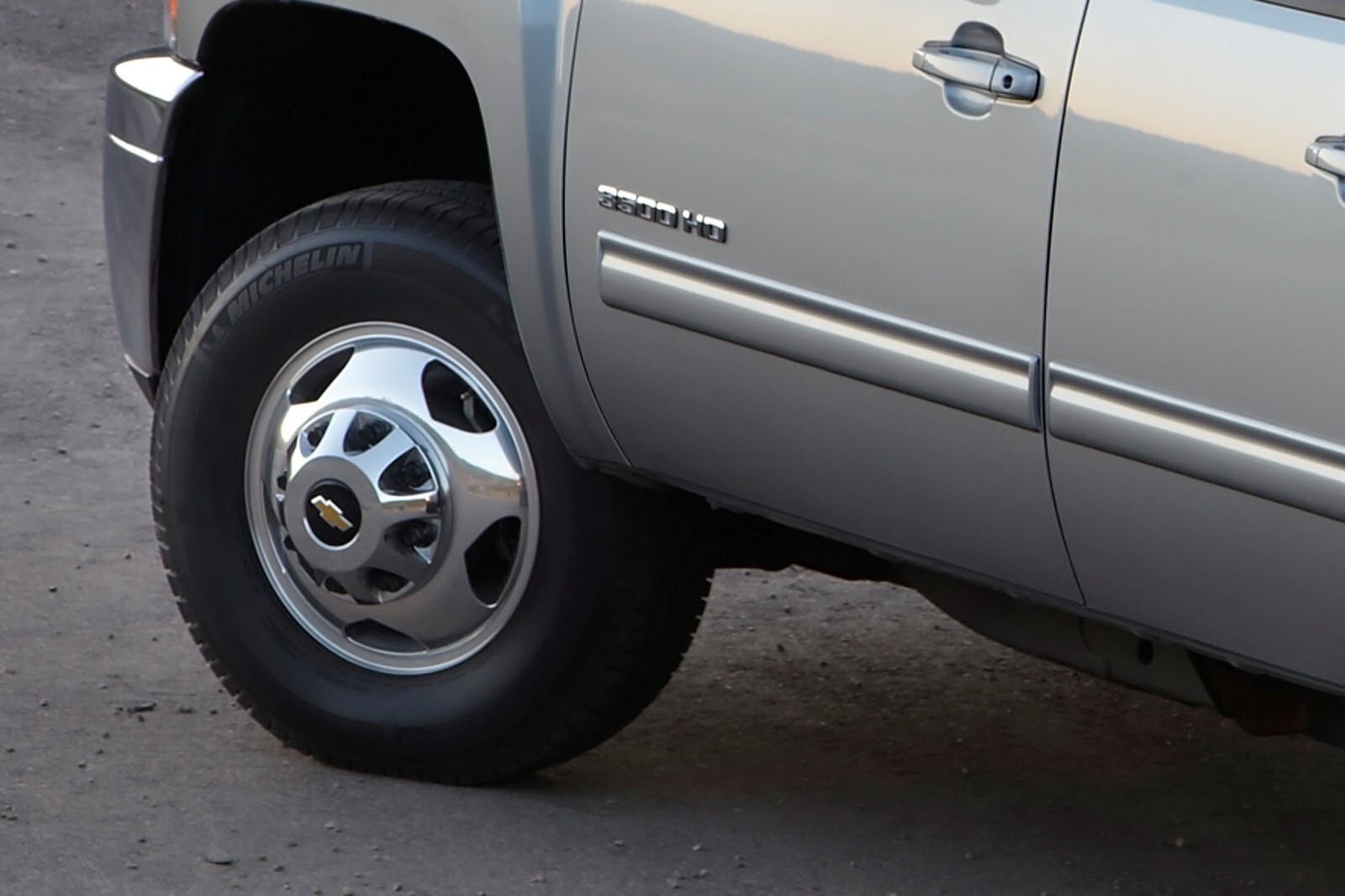 2014 Chevrolet Silverado exterior W