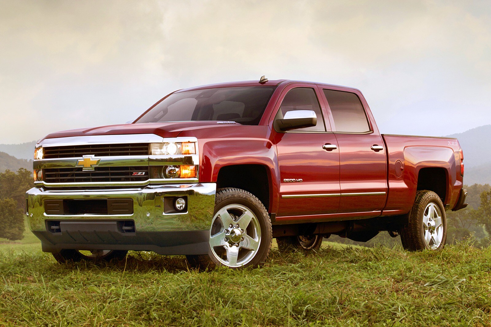 2015 Chevrolet Silverado 2500HD Crew Cab Pickup Exterior