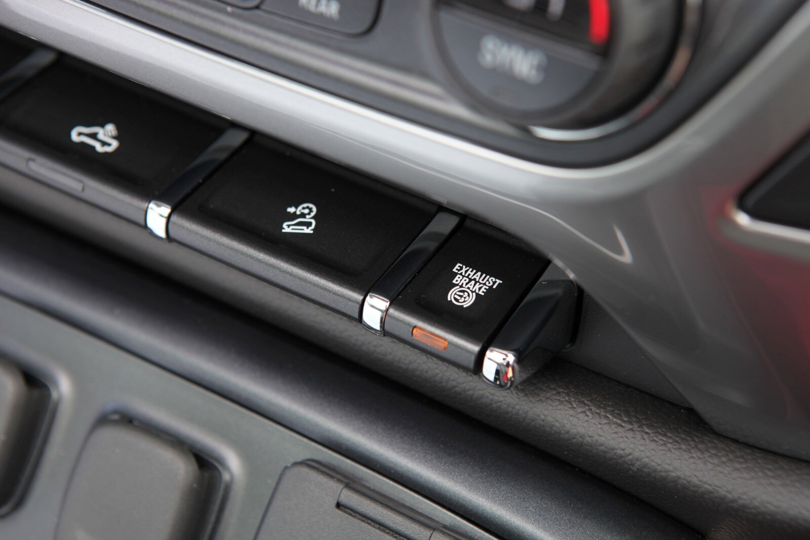 2015 Chevrolet Silverado 3500HD interior AUXCTRL