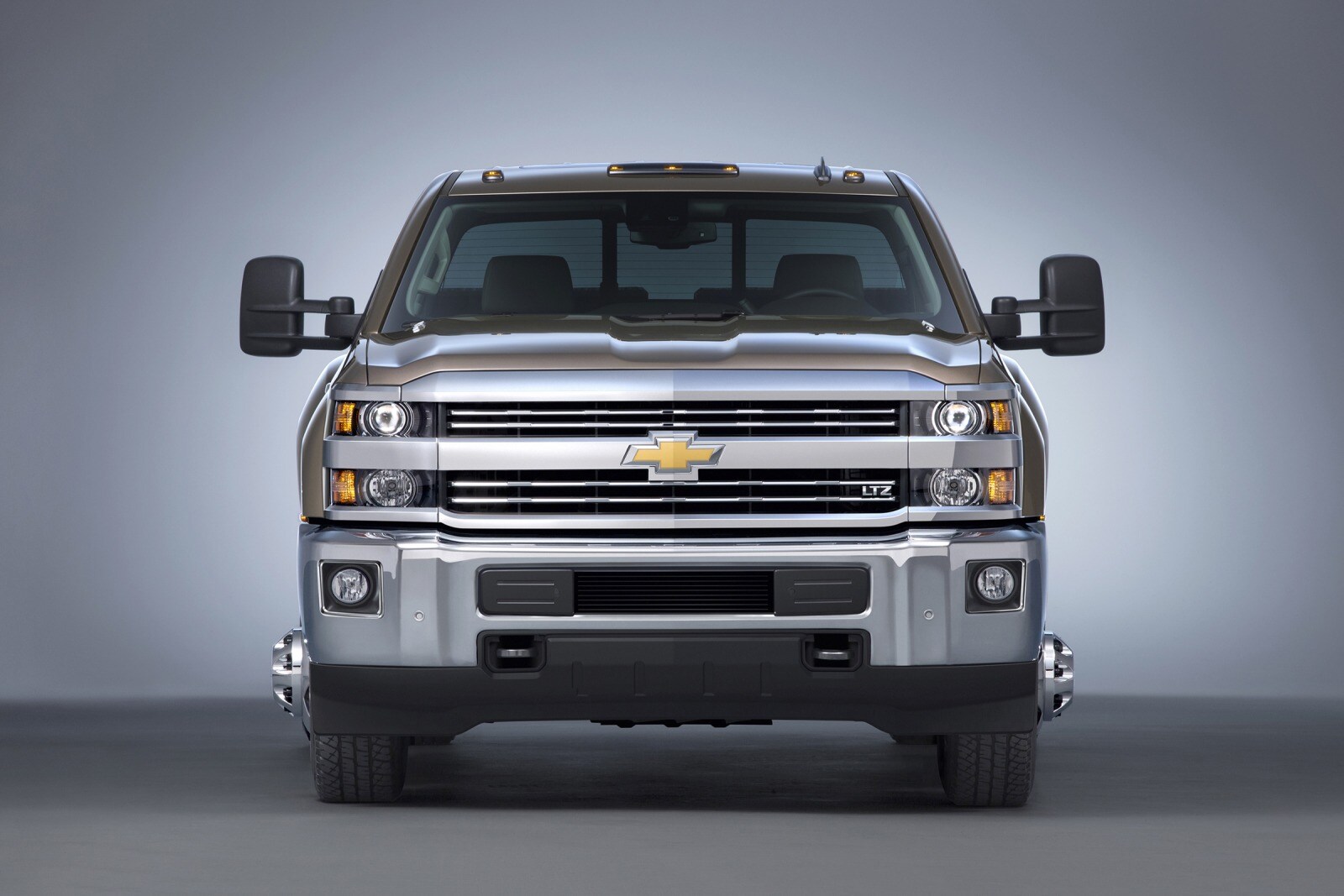 2017 Chevrolet Silverado 3500HD exterior F